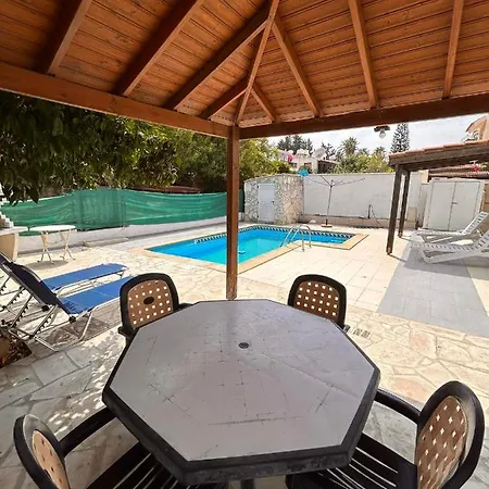 Villa Amazing In Chloraka Paradise C1 Klorakas